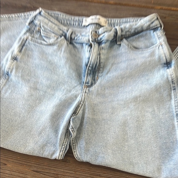 Hollister Light Blue Flare & Wide Leg Jeans - Picture 2 of 12